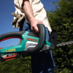 Bosch 36V Heggenschaar AdvancedHedgeCut 65cm (Incl. 2.0Ah Accu + Lader) -Bosch Bosch 123 1597
